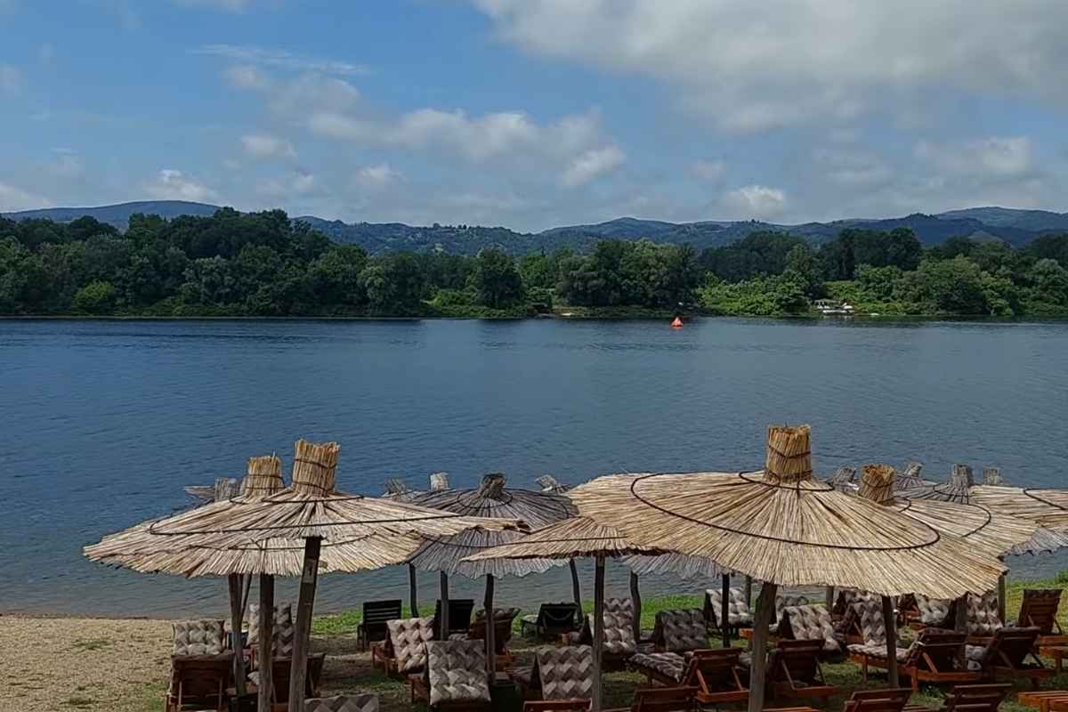 plaža na srebrnom jezeru