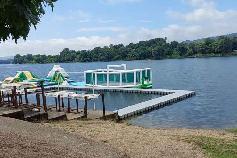 plaža na srebrnom jezeru